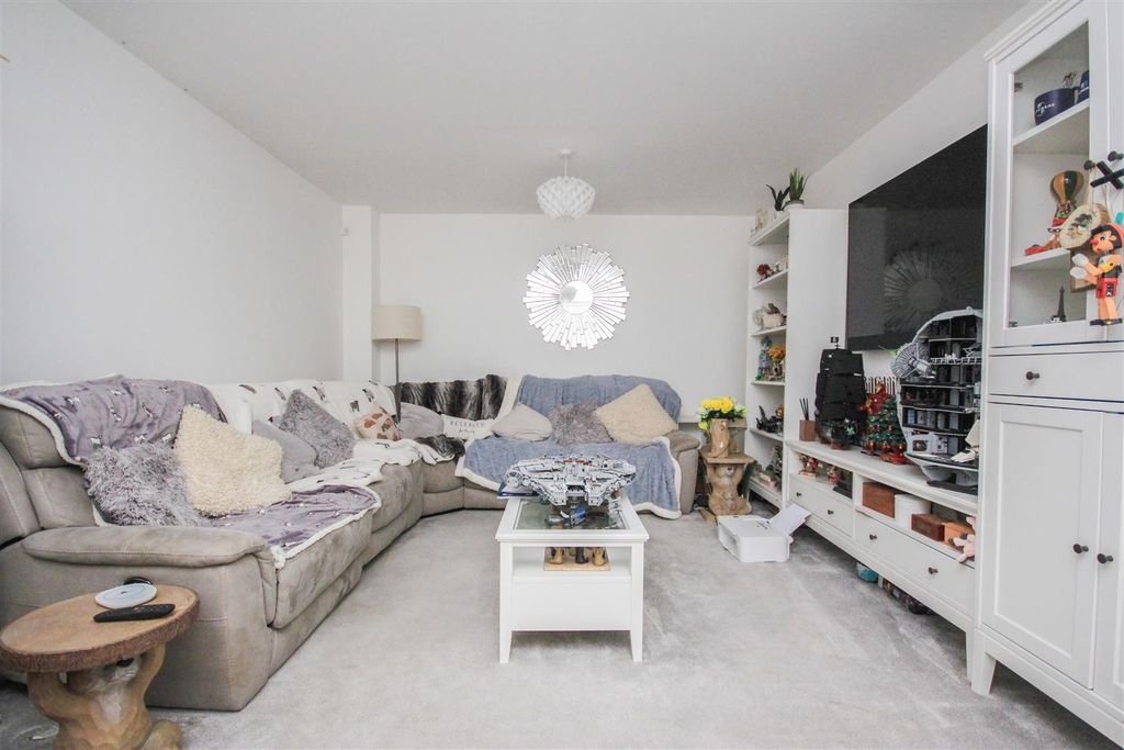 Property photo 2 of 19 Living 1.Jpg