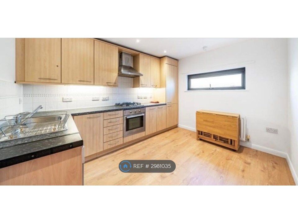 Property photo 1 of 5 Kitchen
