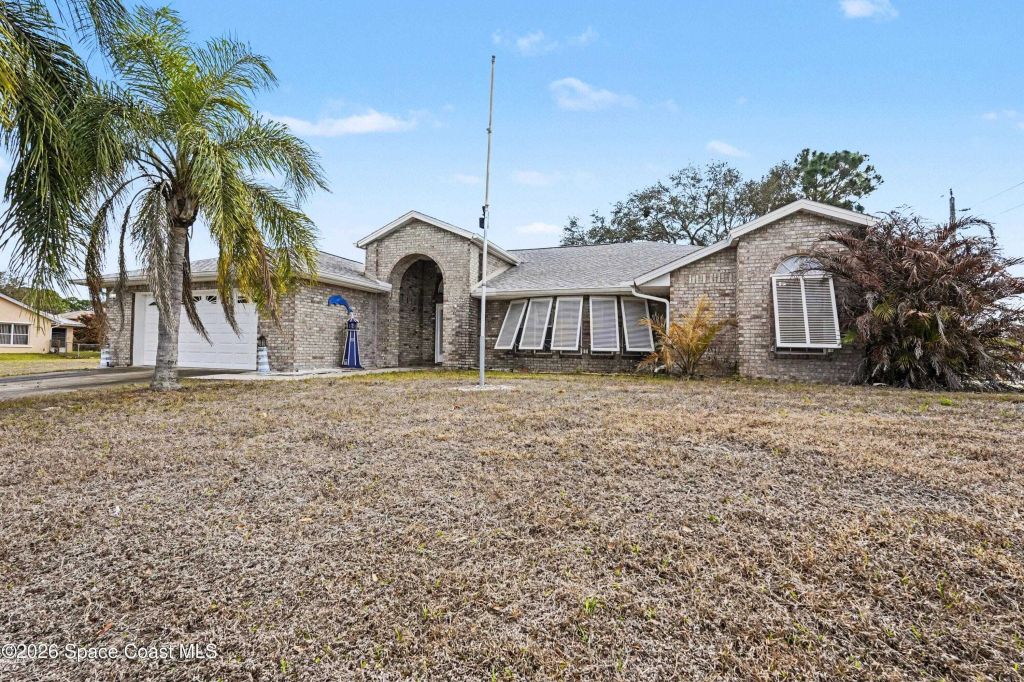 Property photo 1 of 31