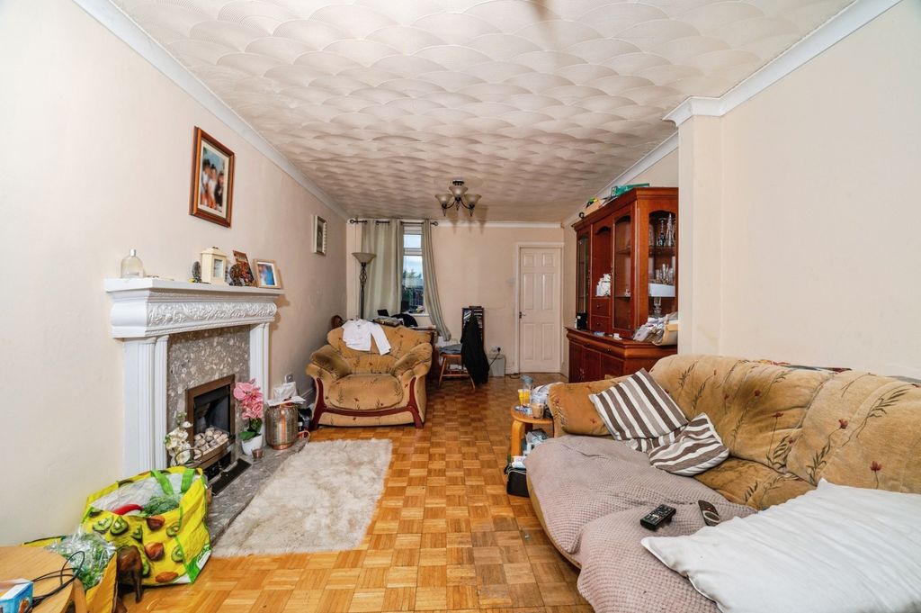 Property photo 3 of 13 Image 3