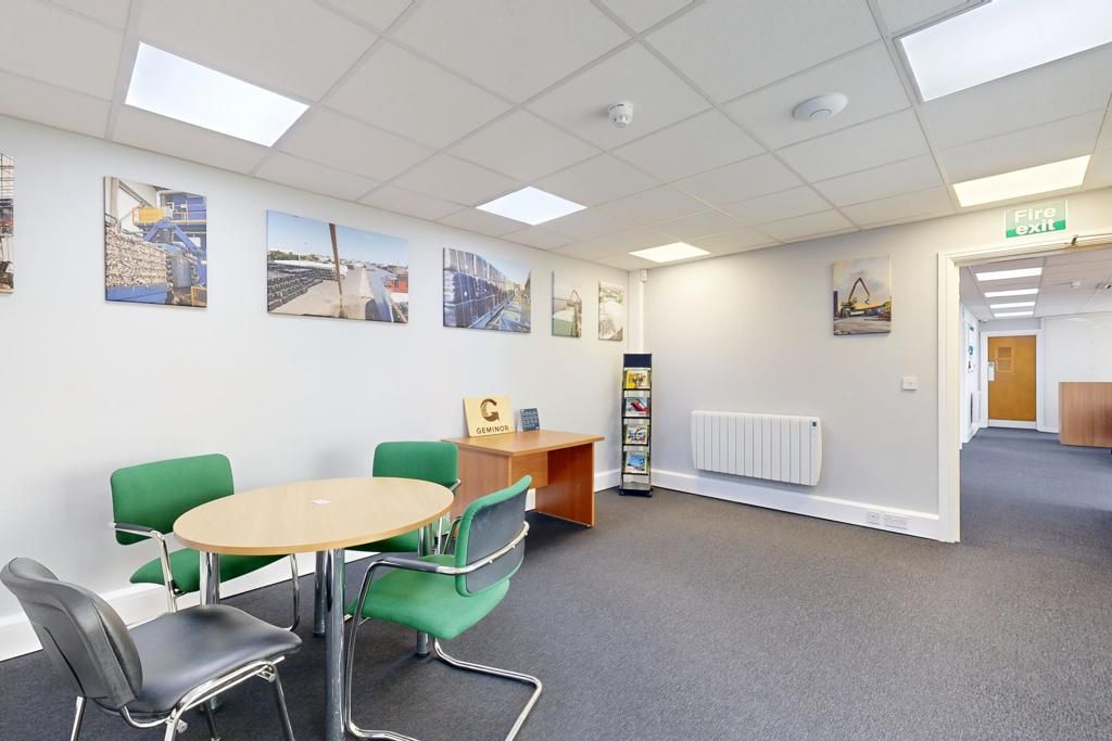 Property photo 3 of 9 Photo 14