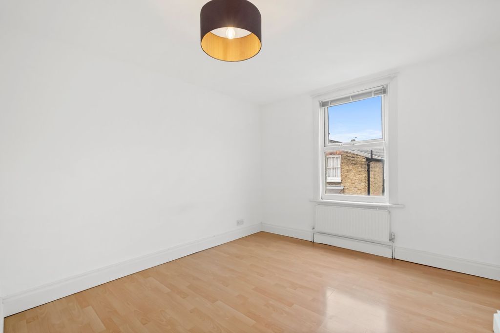 Property photo 3 of 7