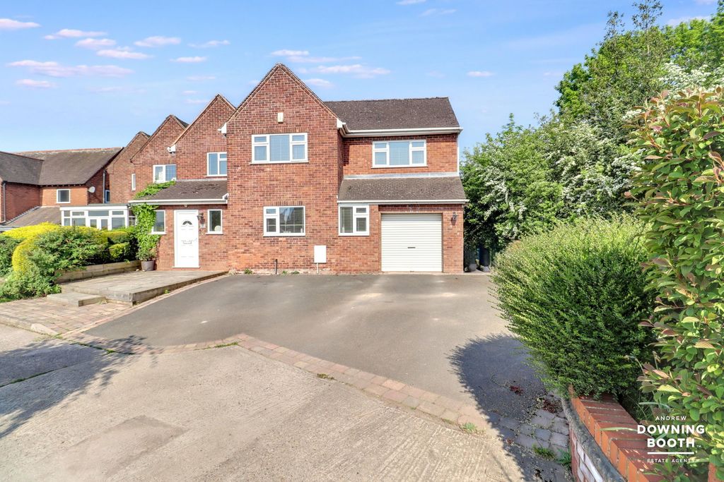 Property photo 1 of 30