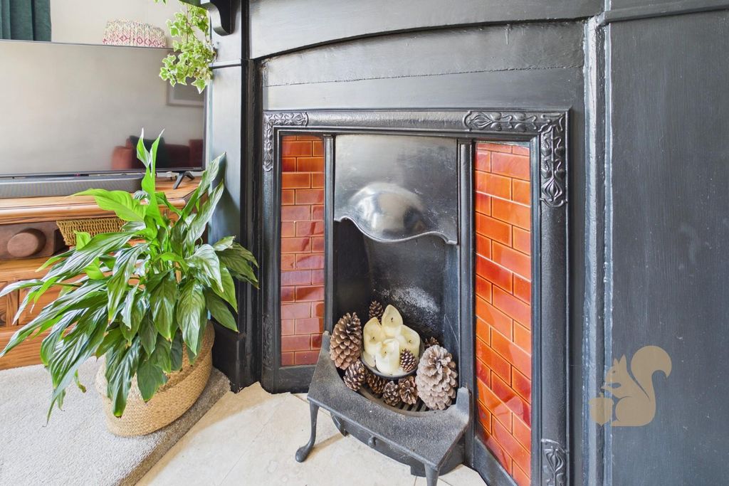 Property photo 3 of 17 Fireplace