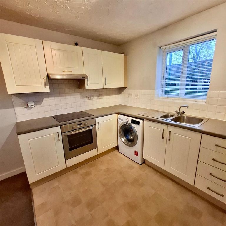 Property photo 2 of 11