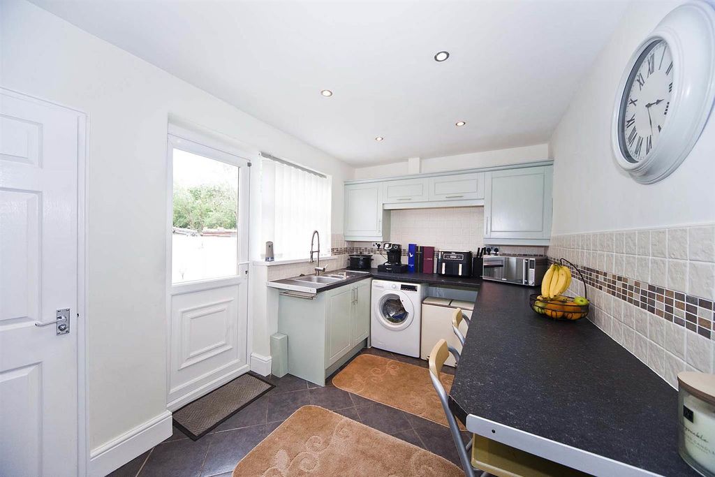 Property photo 3 of 15 Img_1323.Jpg