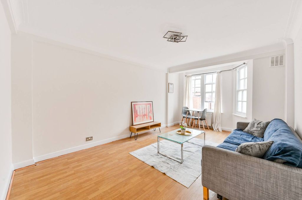 Property photo 1 of 3