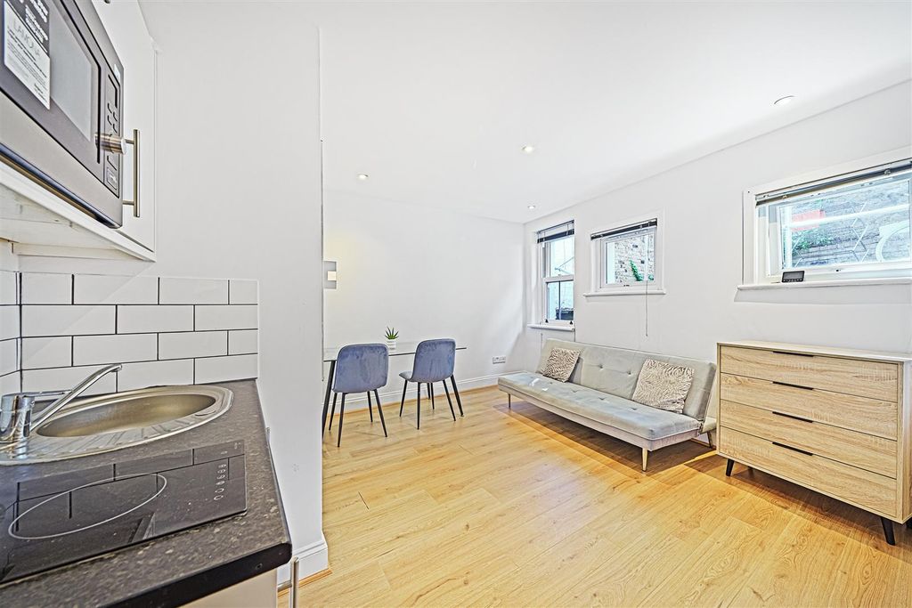 Property photo 3 of 9 _Akp5188.Jpg