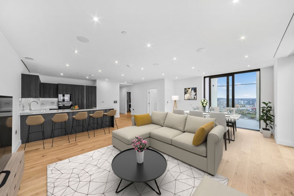 Property photo 1 of 28