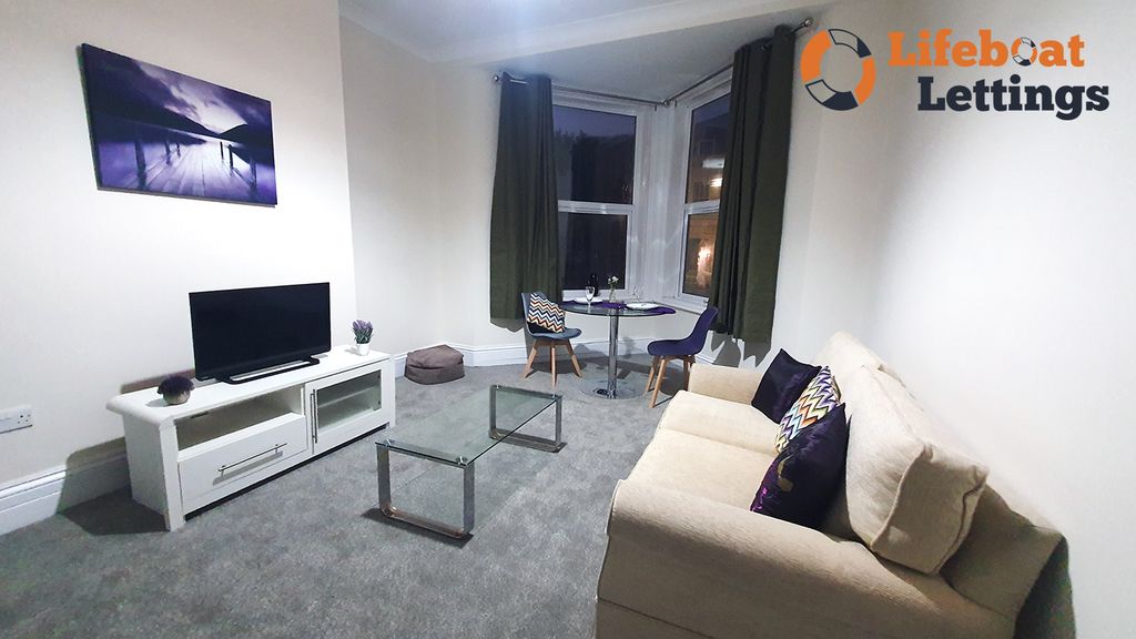 Property photo 1 of 7 Lounge
