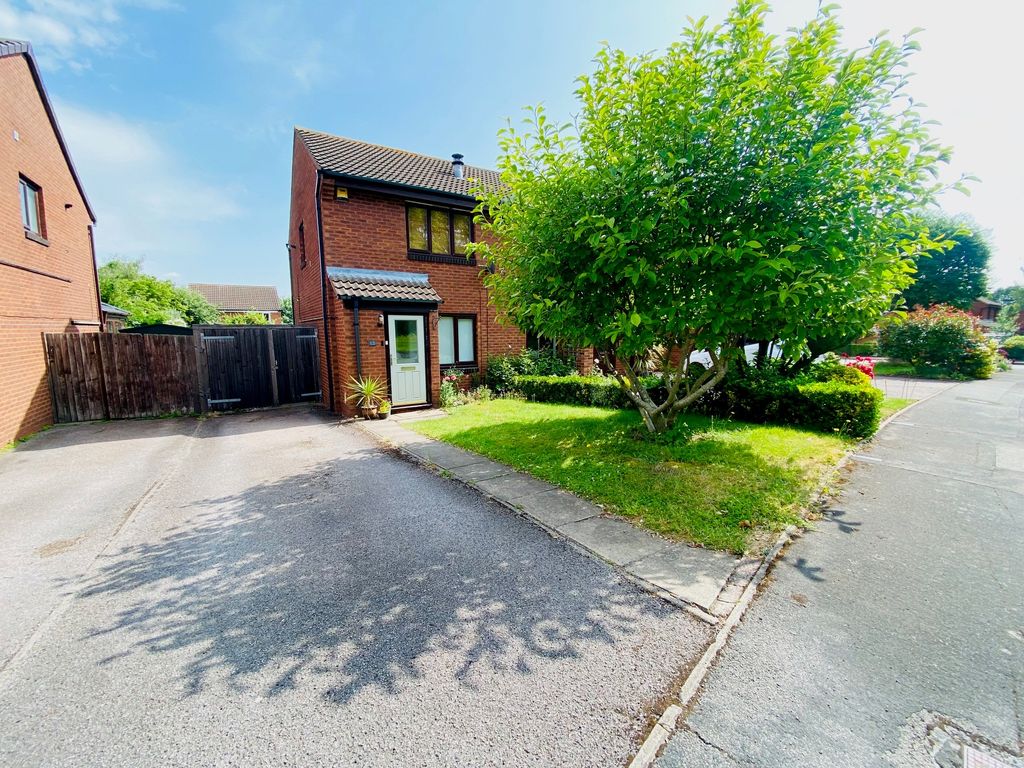 Property photo 1 of 18