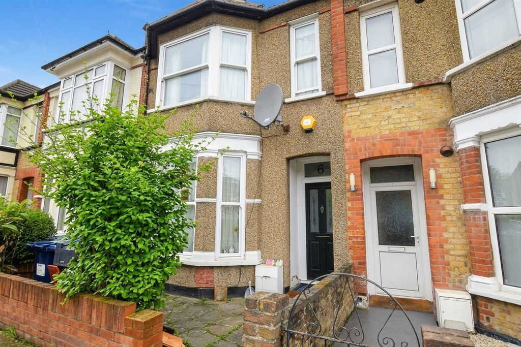 Property photo 1 of 12