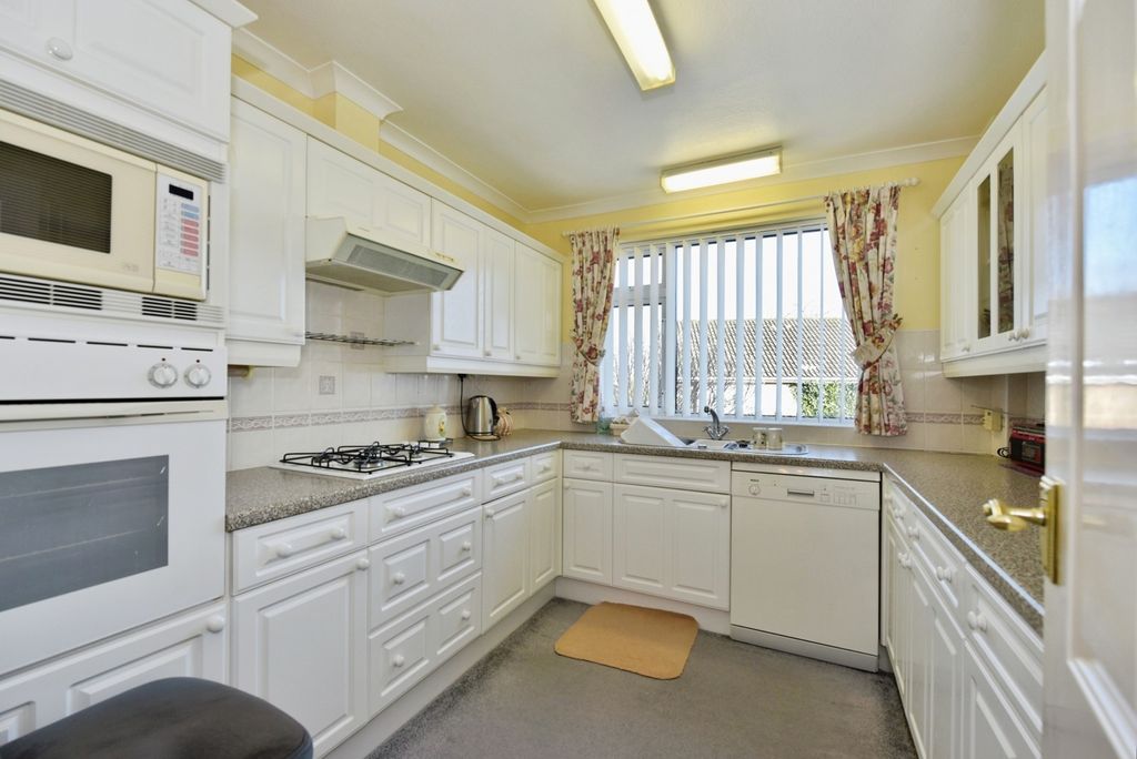 Property photo 2 of 16 Pbox-Img.Jpg