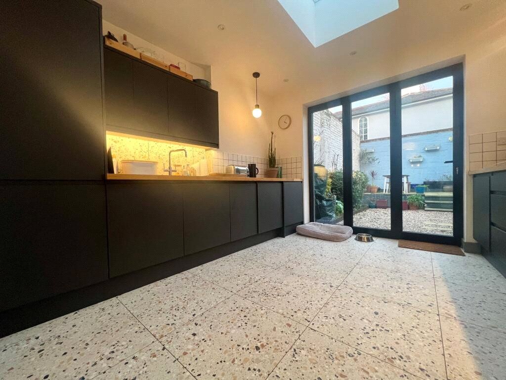 Property photo 3 of 11 Picture No. 05