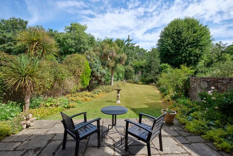 Property photo 2 of 21 Garden