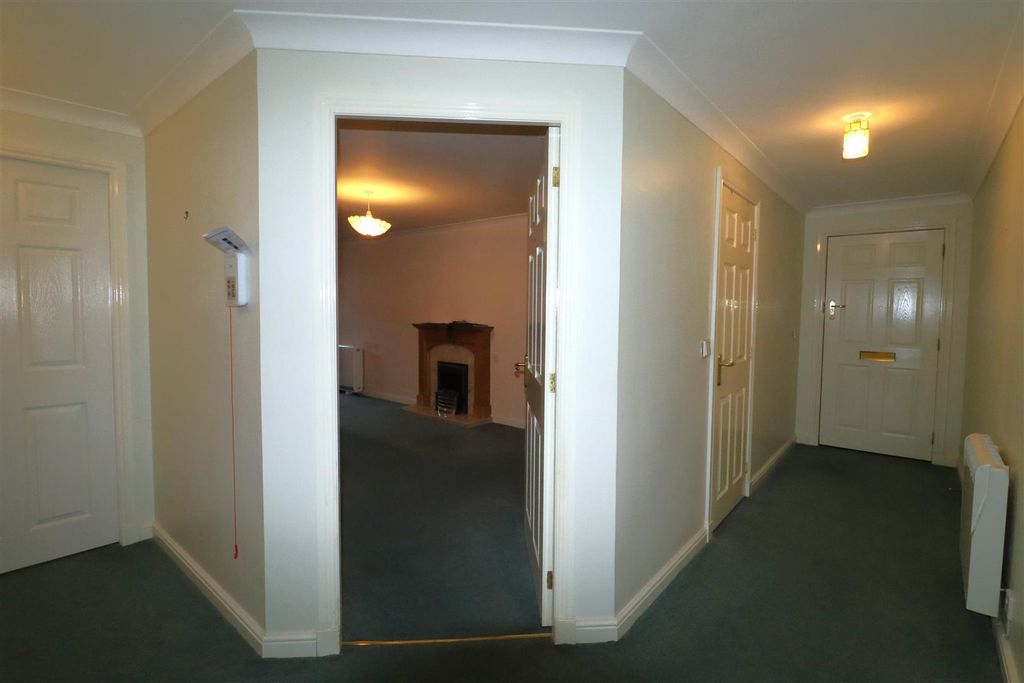 Property photo 2 of 24 Hall (2).Jpg