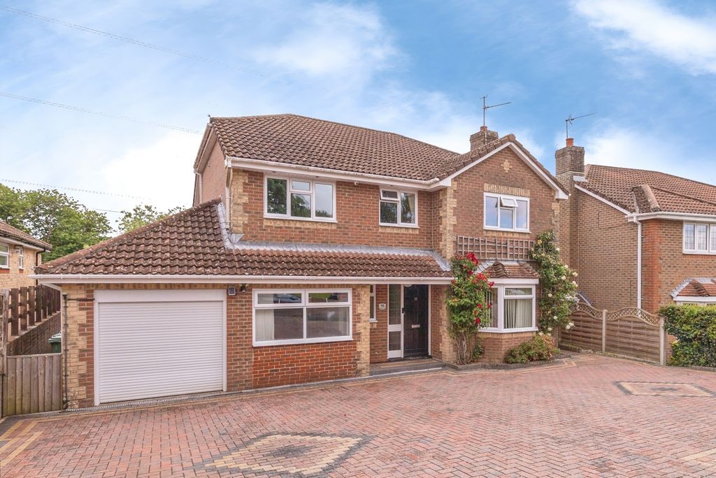 Property photo 1 of 32 Pbox-Img.Jpg