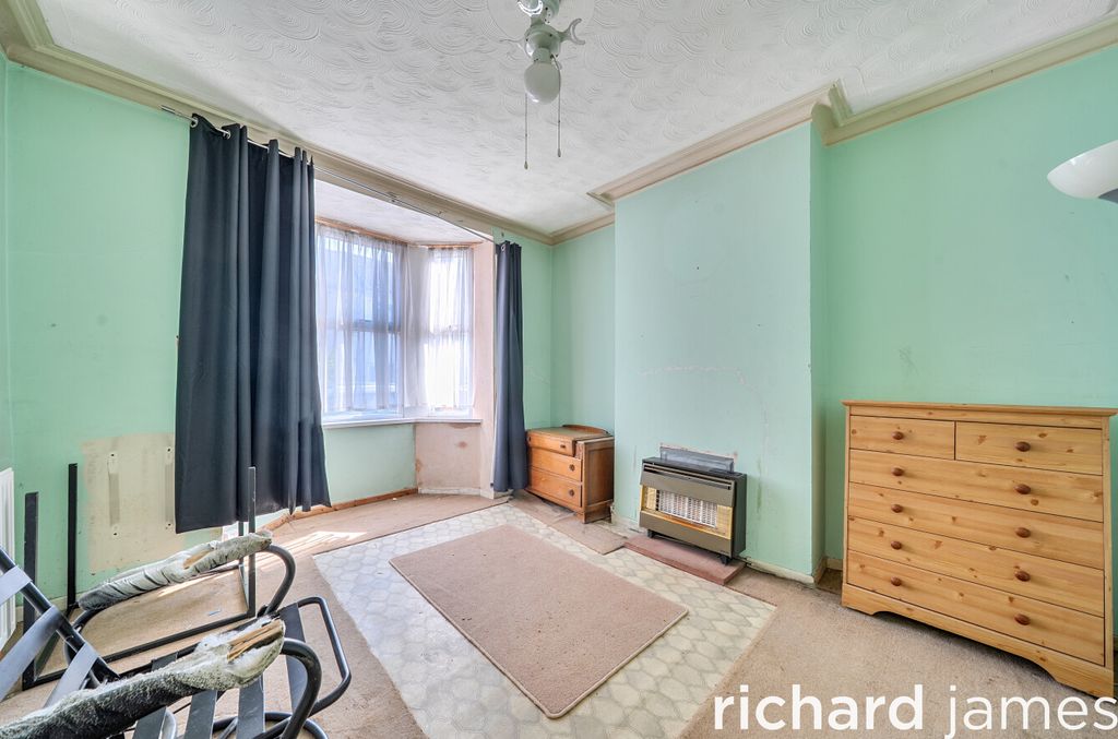 Property photo 2 of 11 55502ba5d25542Ffbafe42Babff91De2