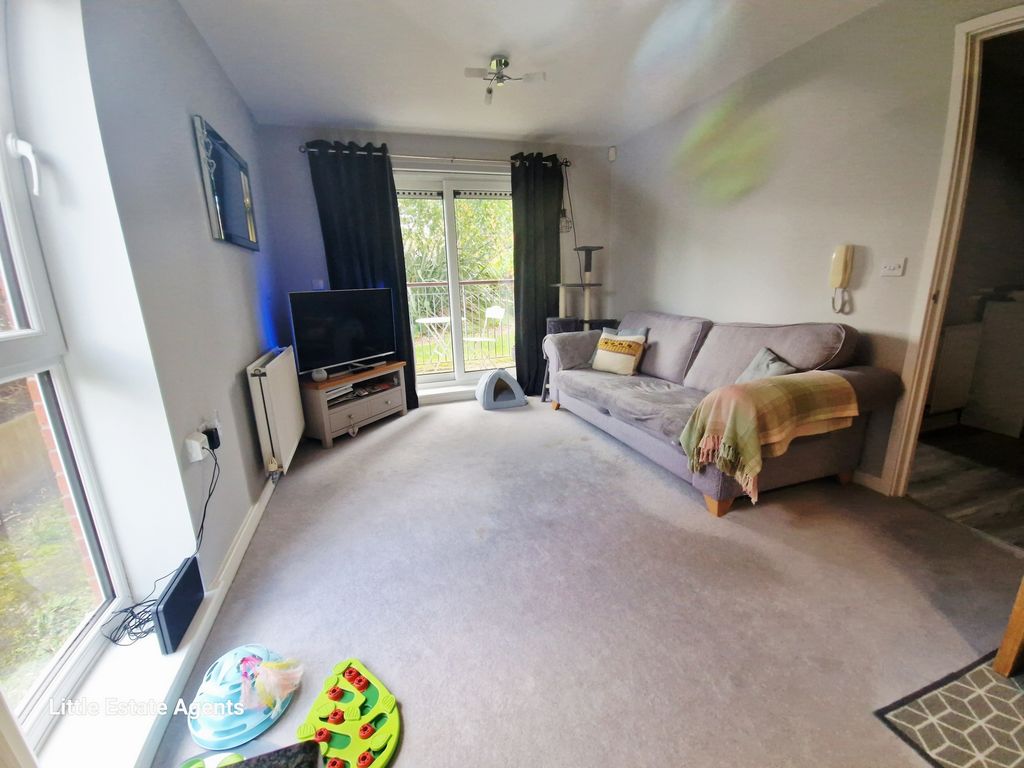 Property photo 3 of 12 Photo 3
