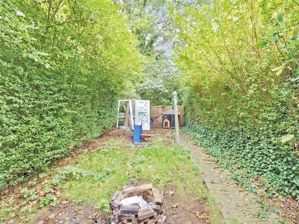 Property photo 3 of 5