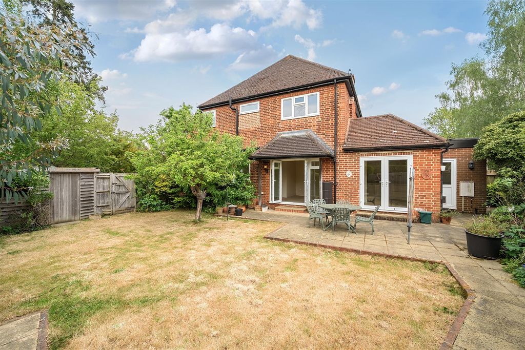 Property photo 1 of 20 8-68191F0Ed517B-1287168-Arw-8-1.Jpg