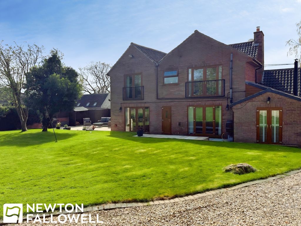 Property photo 1 of 36