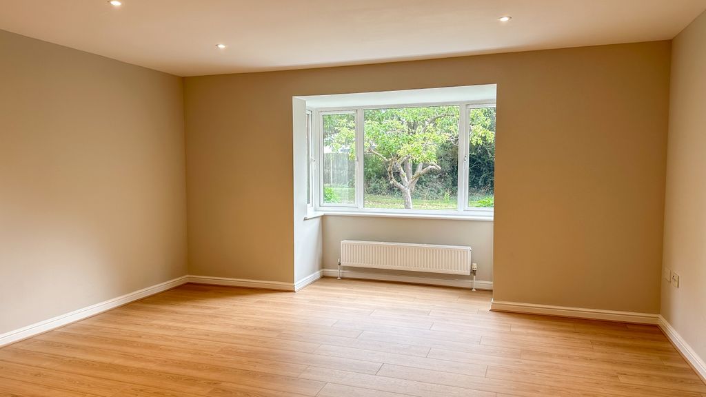 Property photo 2 of 11 Img_0599