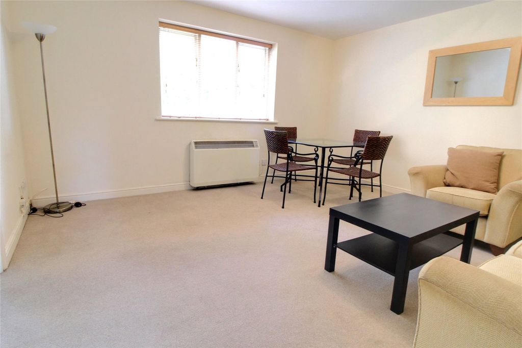 Property photo 3 of 9 Picture No. 08