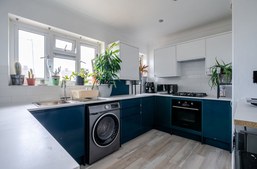 Property photo 3 of 12 1458670-24-6A0357...