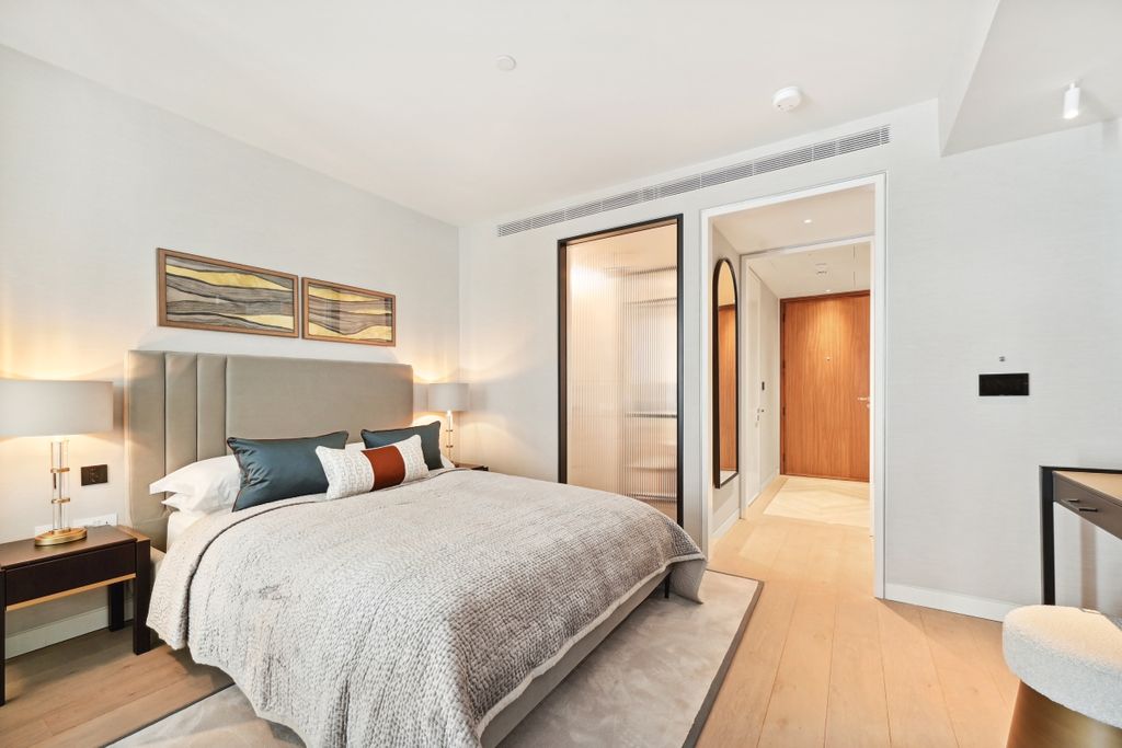 Property photo 2 of 12 Jll