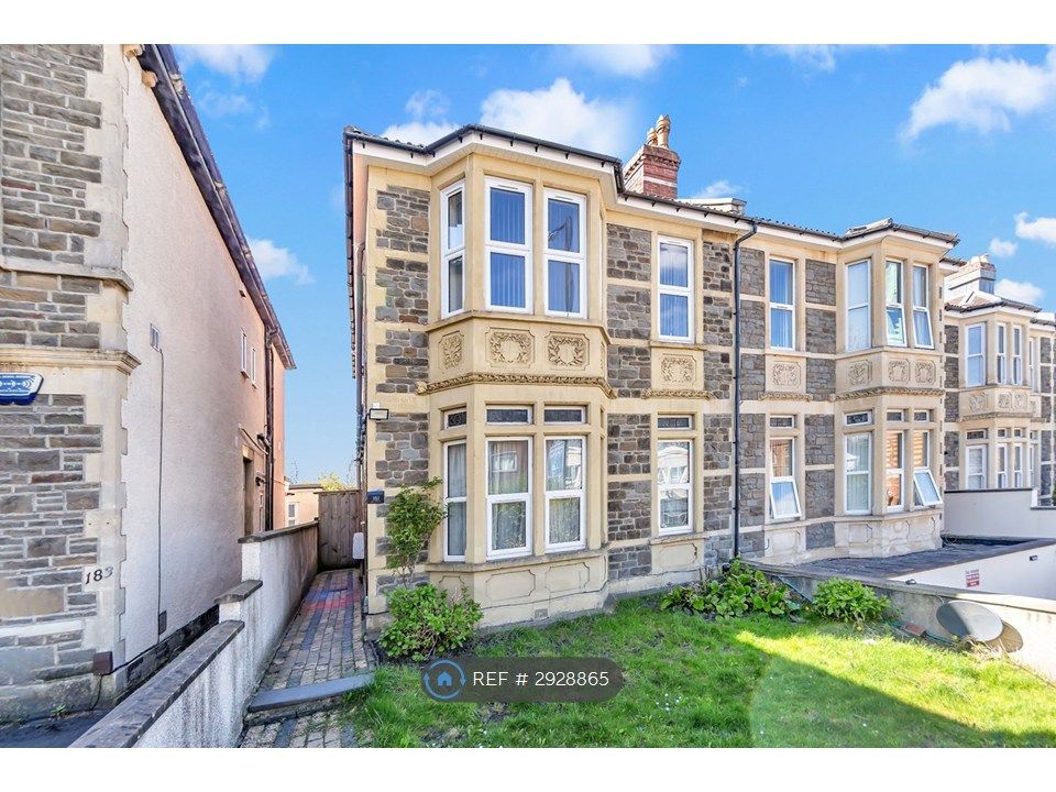 Property photo 1 of 31