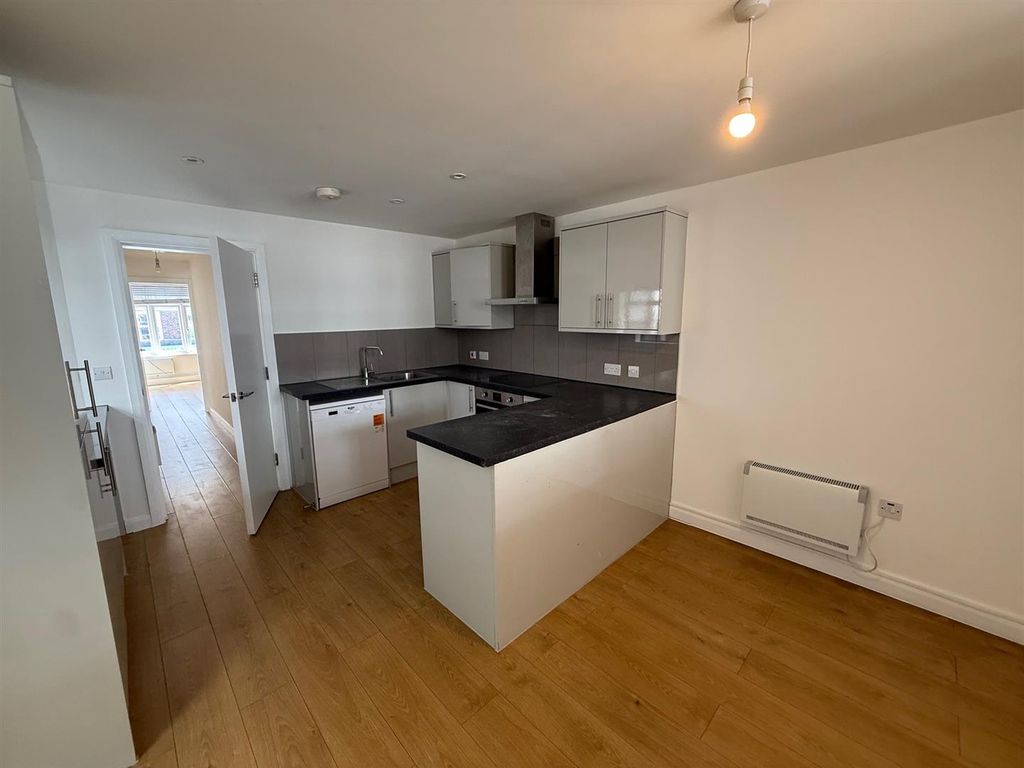 Property photo 1 of 9 4.Jpg