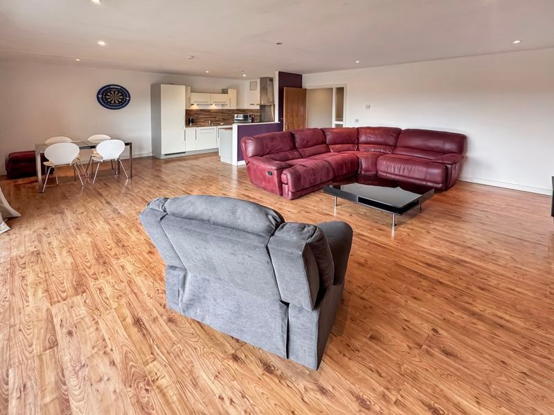 Property photo 3 of 18 Photo 18