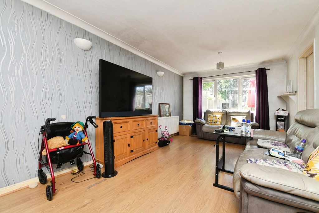 Property photo 2 of 15 Pbox-Img.Jpg