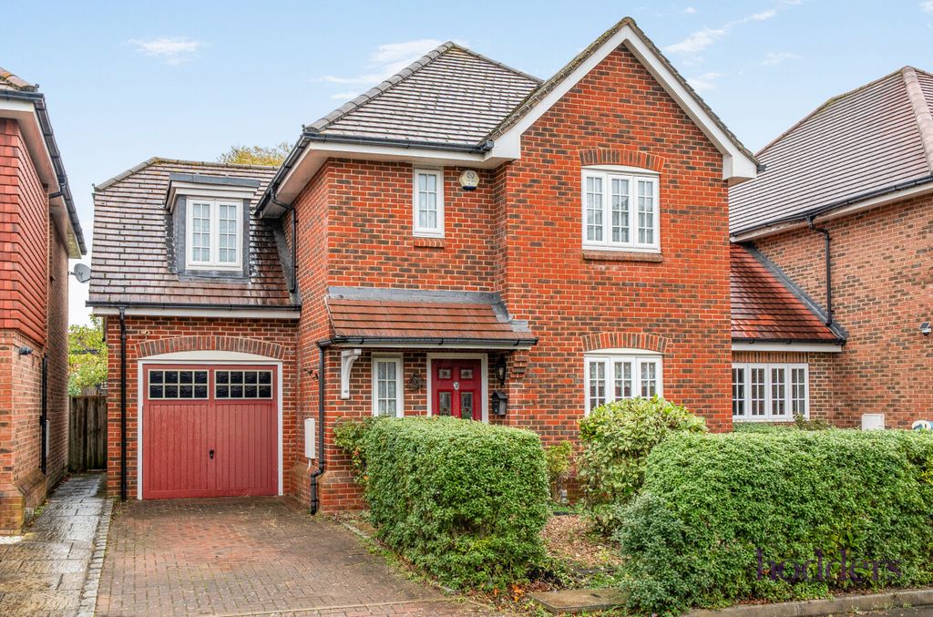 Property photo 1 of 18 2479Ddbe-E16c-4Cf...
