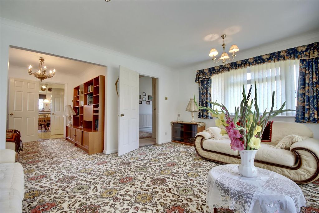 Property photo 1 of 14 D4B52A77-8E70-4Dbb-A8Ff-B2096CE77C33_1_201_A.Jpeg