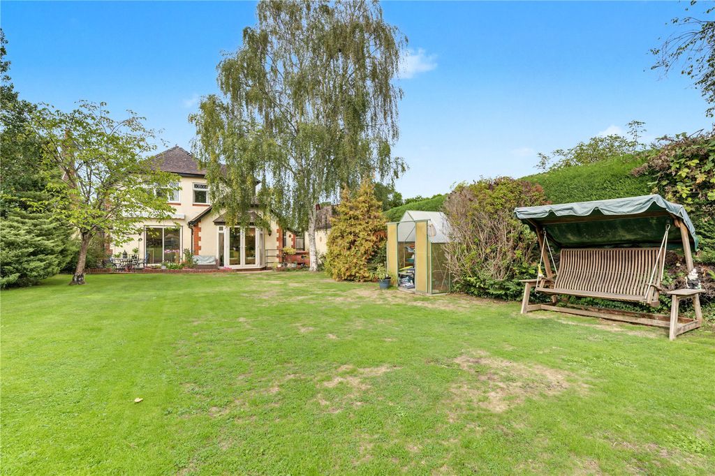 Property photo 3 of 28 Picture No. 20