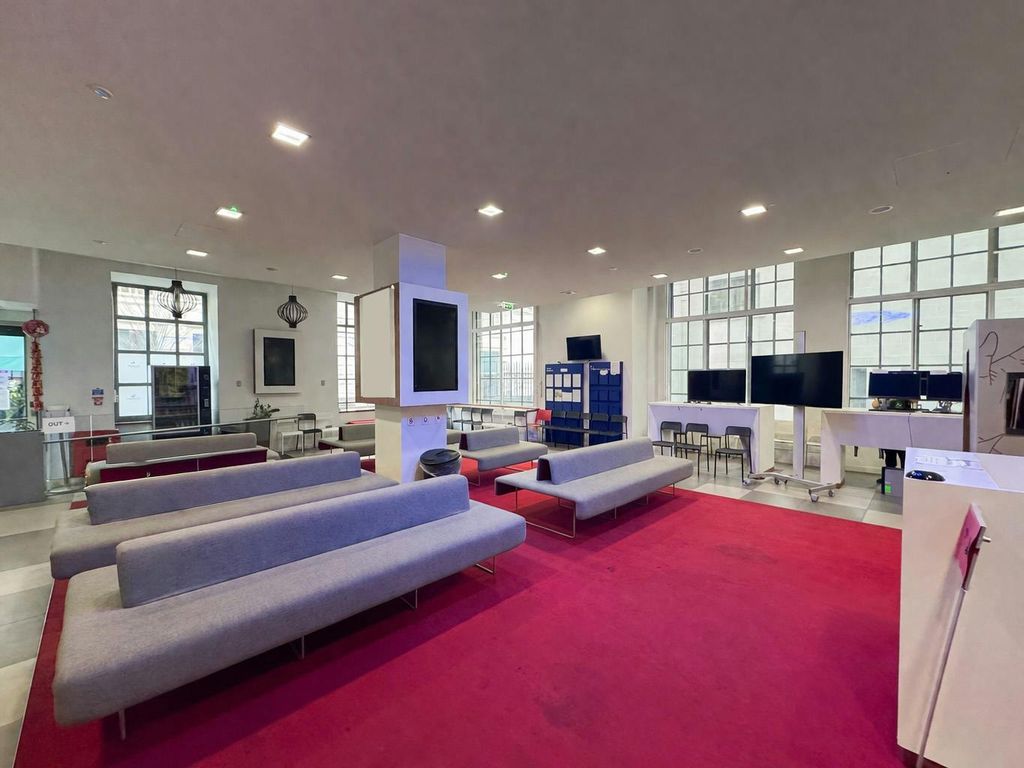 Property photo 3 of 12 Image (88).Jpg