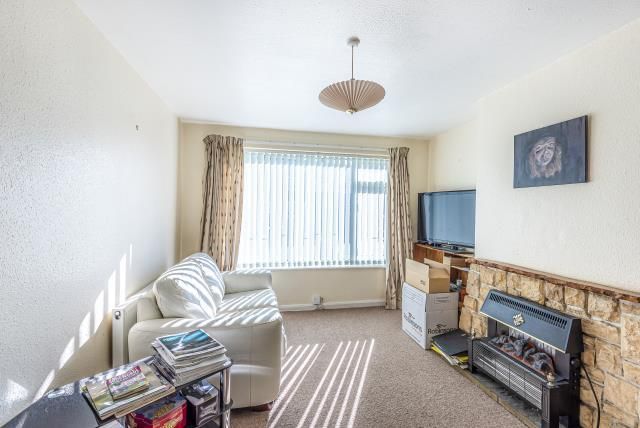 Property photo 3 of 10 Reception