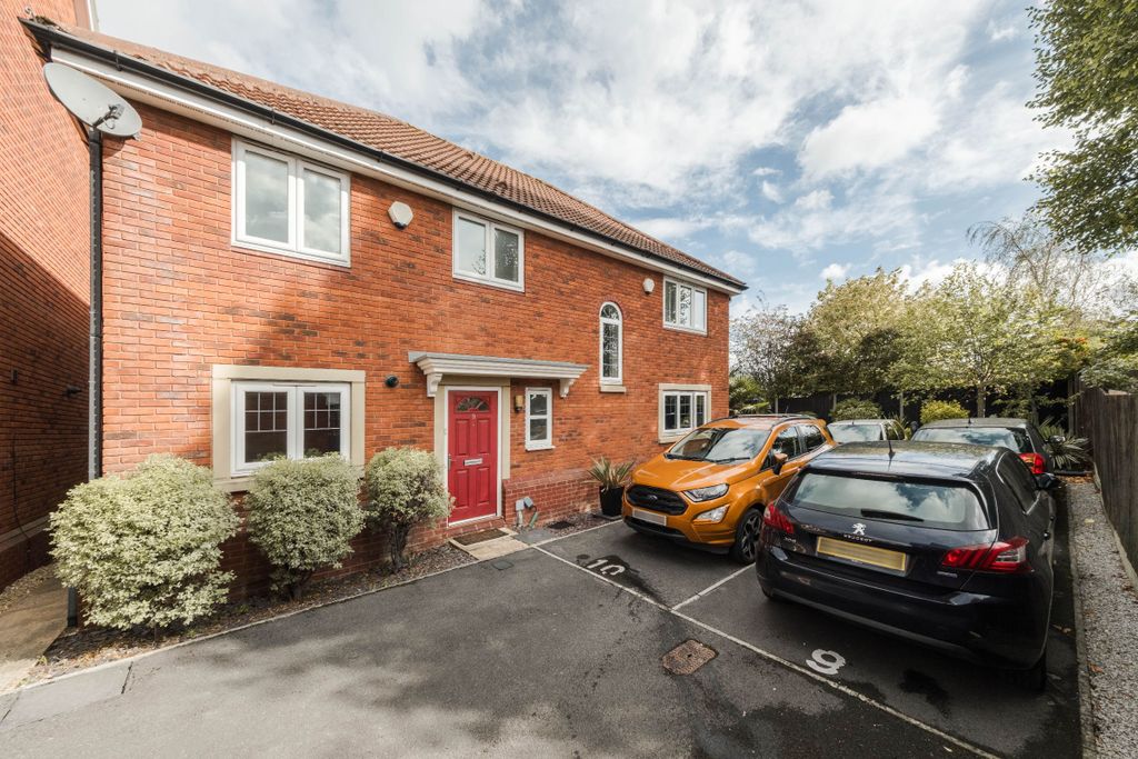 Property photo 1 of 14