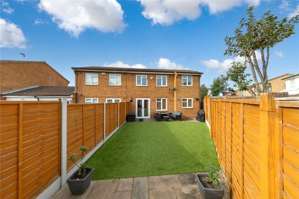 Property photo 2 of 27 Picture No. 06