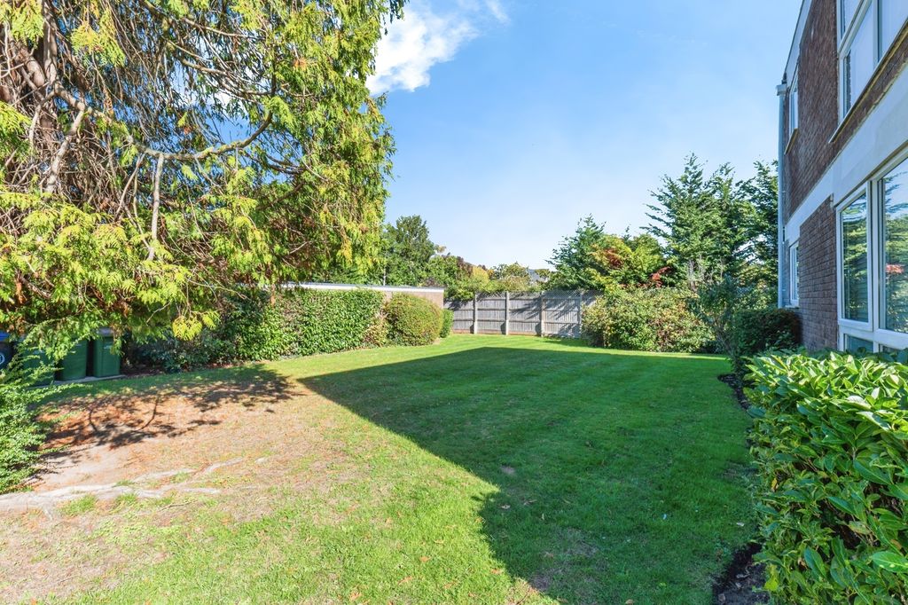 Property photo 2 of 13 Photo