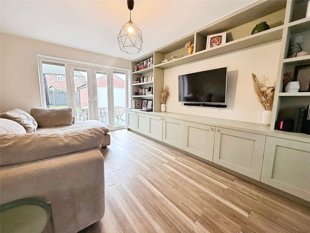 Property photo 2 of 16 Picture 2