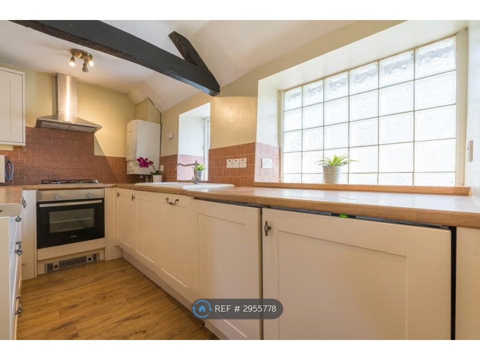 Property photo 3 of 4