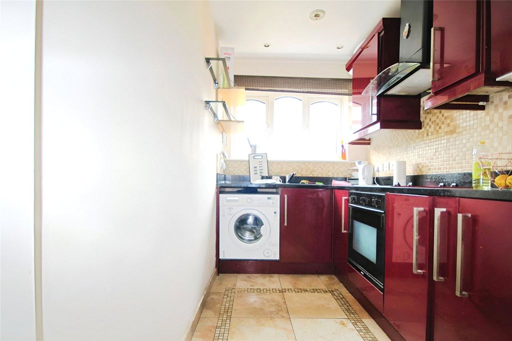Property photo 3 of 8 Picture No. 01