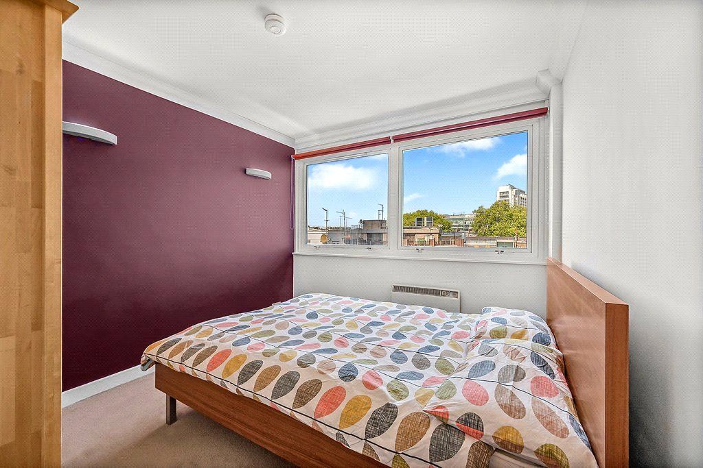 Property photo 3 of 8 P3
