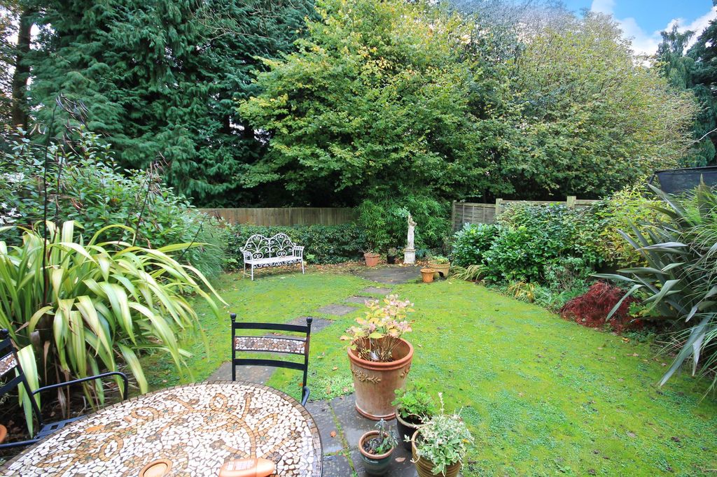 Property photo 3 of 13