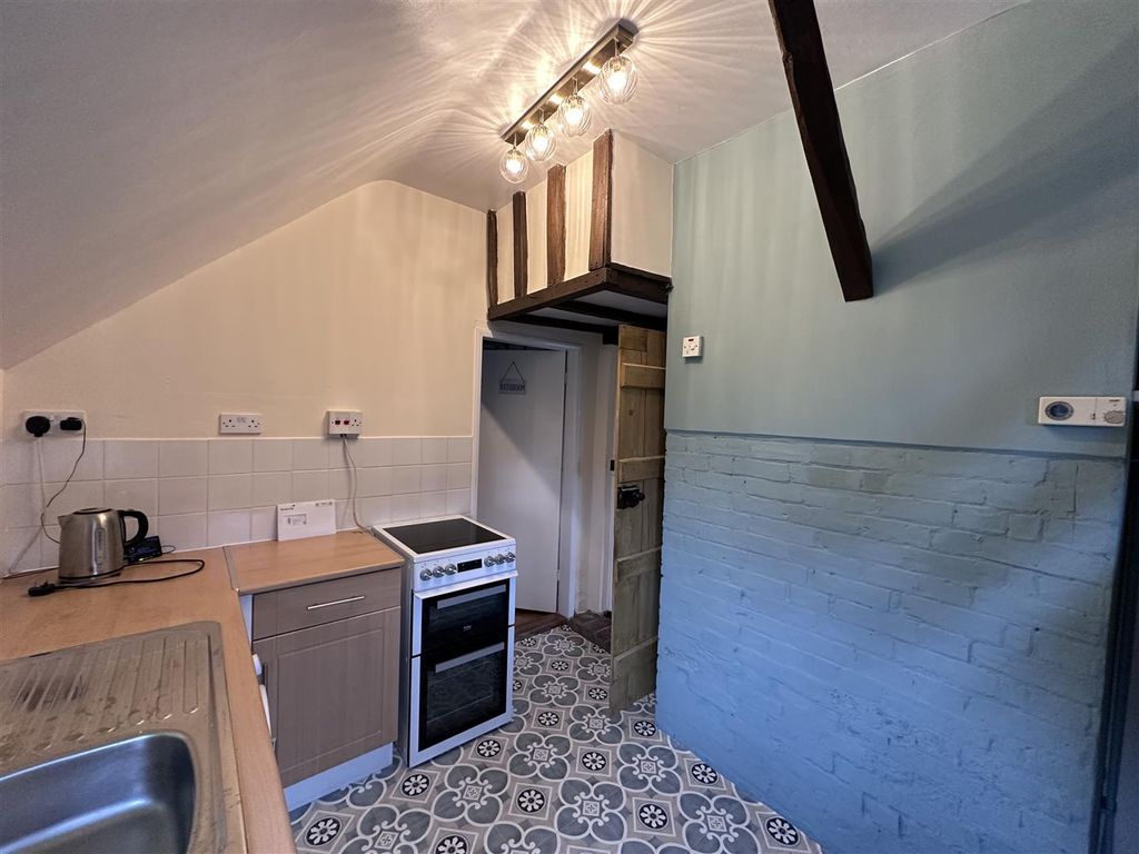 Property photo 2 of 10 Tempimagebuym6N.Jpg