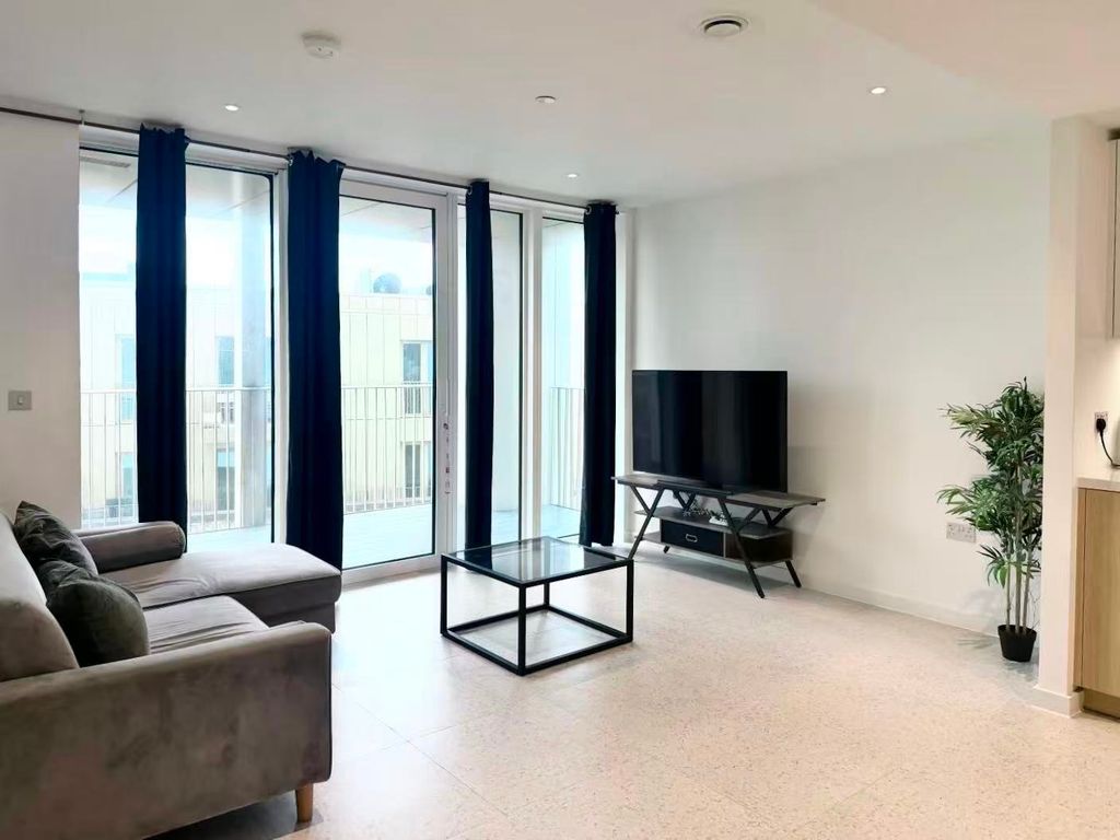 Property photo 2 of 8