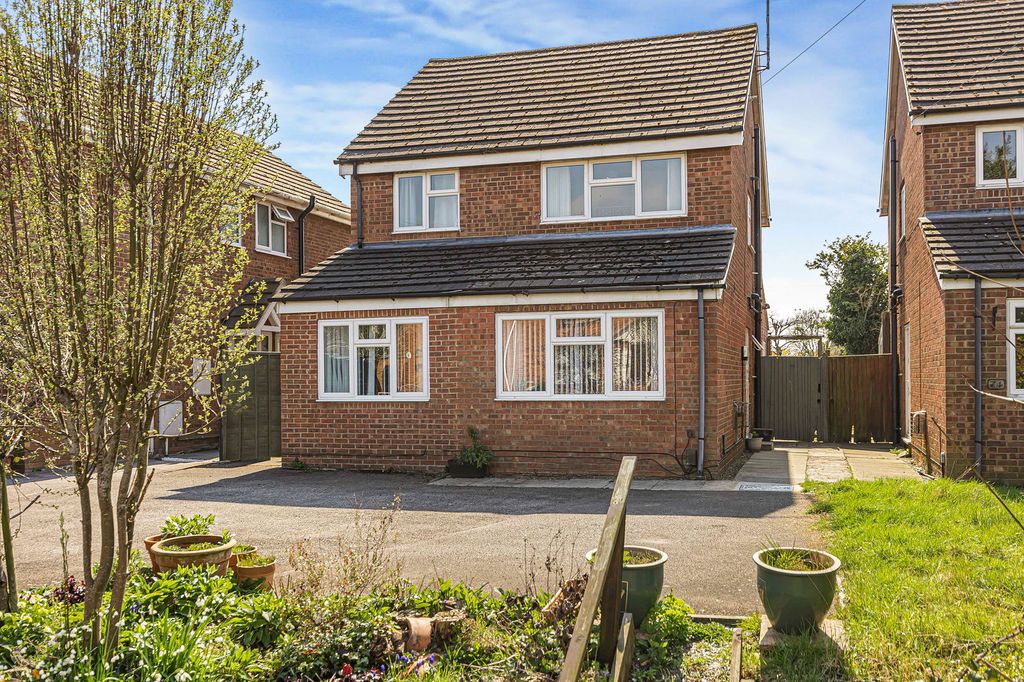 Property photo 1 of 23